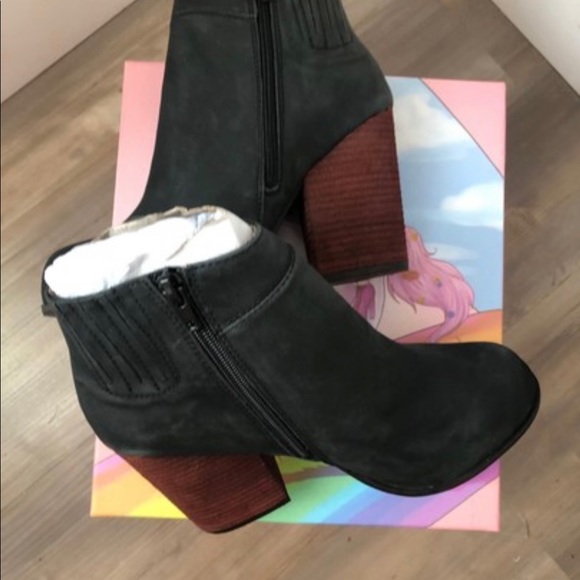 Jeffrey Campbell leather bootie, size 8.5 - Picture 2 of 10